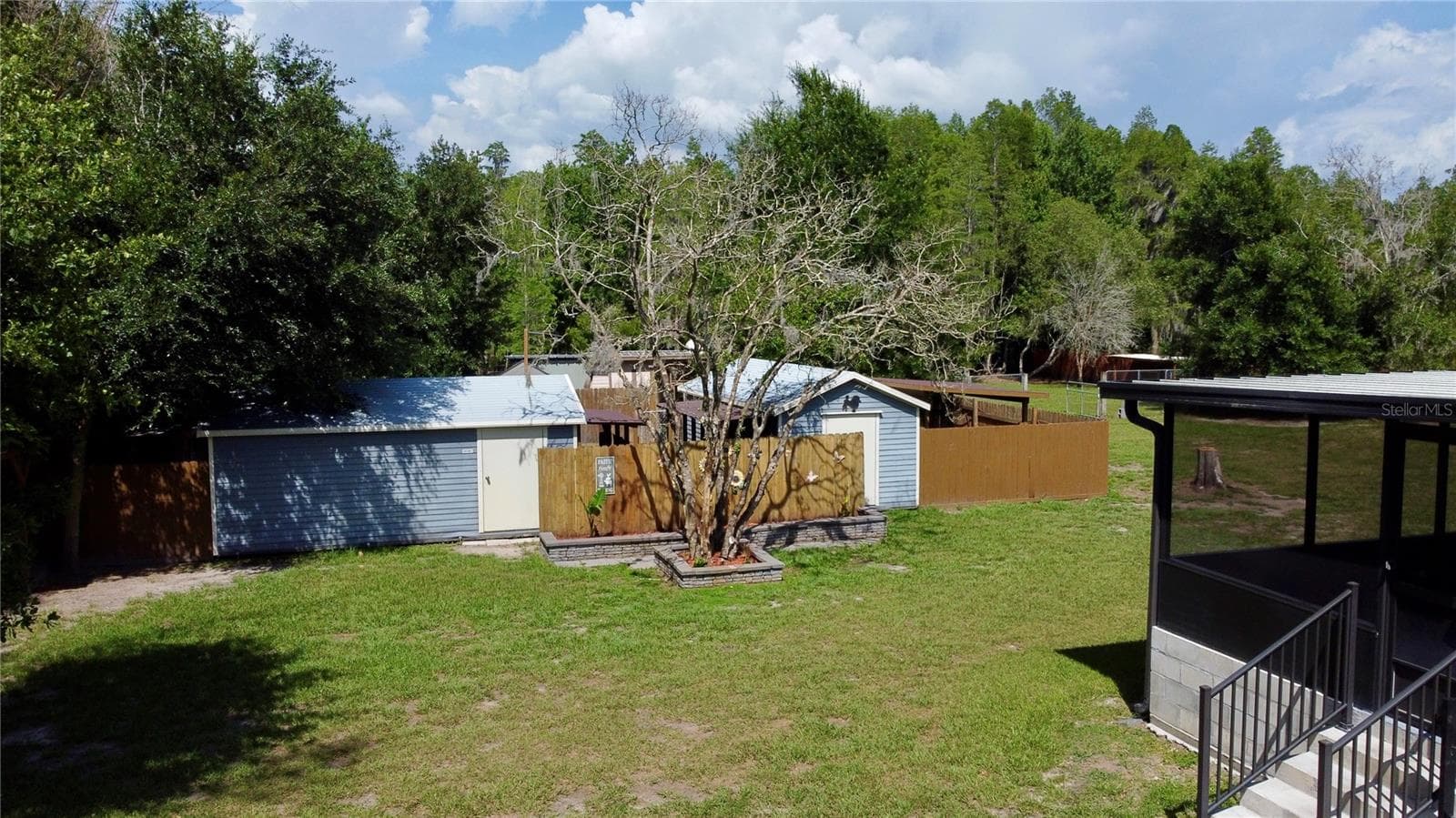 Manufactured Home at 136 CREEKWOOD RUN, LAKELAND, photo 58 of 92