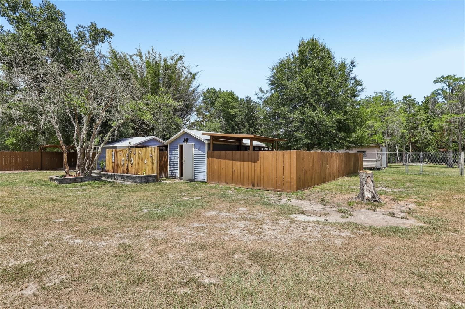 Manufactured Home at 136 CREEKWOOD RUN, LAKELAND, photo 59 of 92