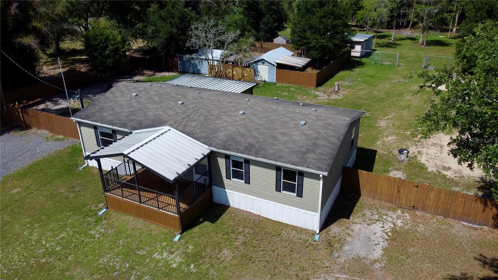 Manufactured Home at 136 CREEKWOOD RUN, LAKELAND, photo 76 of 92