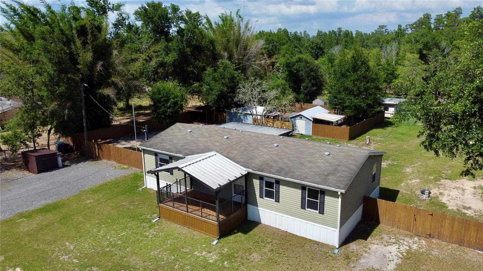 Manufactured Home at 136 CREEKWOOD RUN, LAKELAND, photo 77 of 92