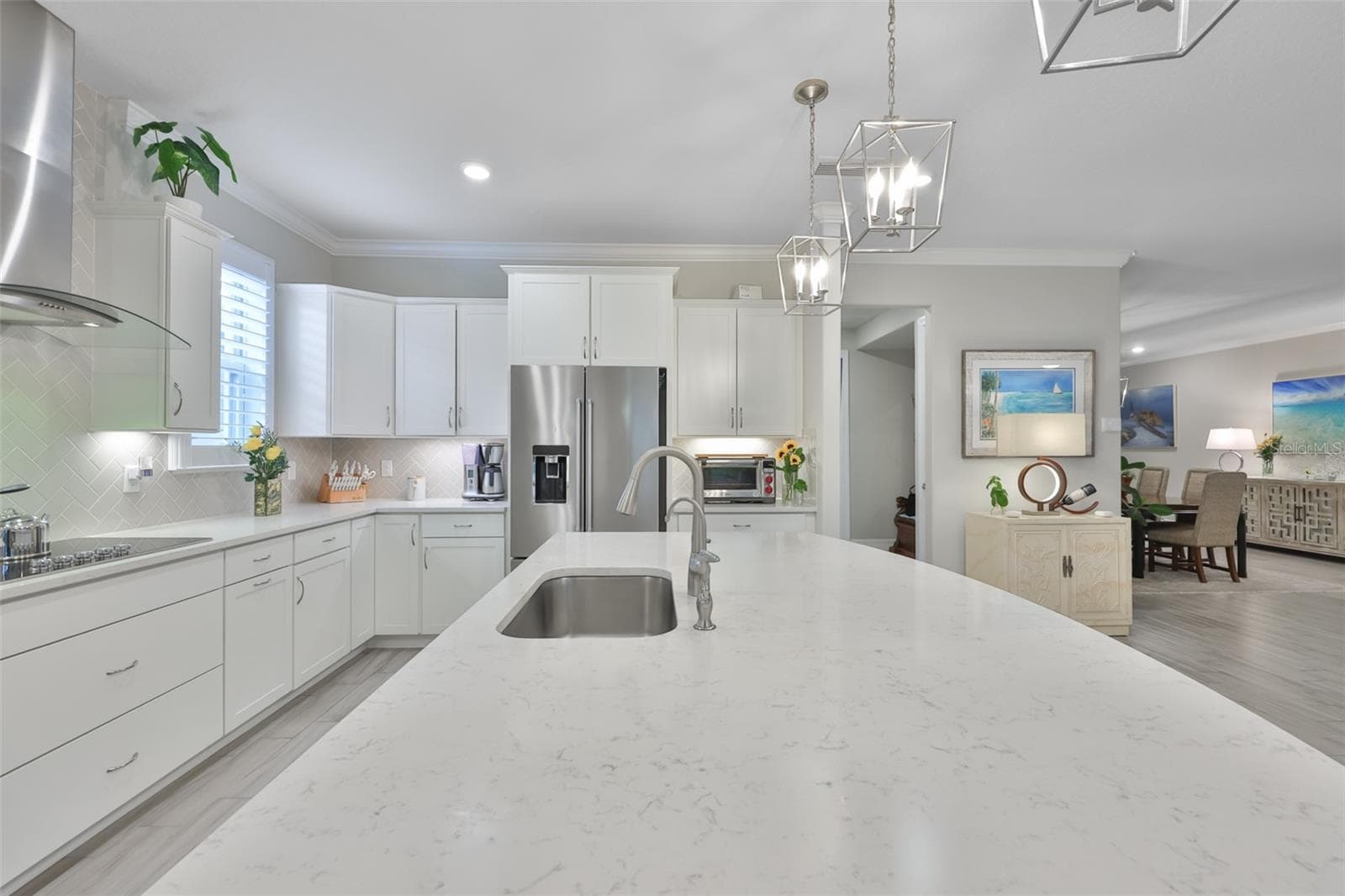 Kitchen Island - 18824 ALDER GLEN DR, LUTZ