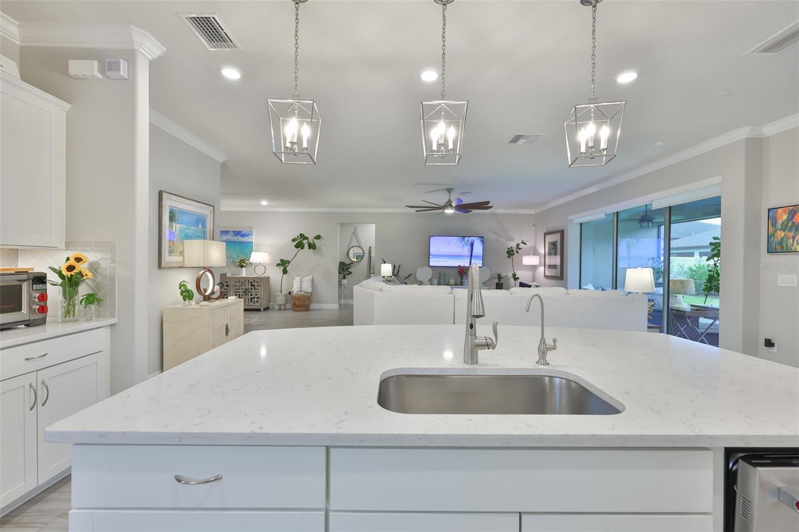 Kitchen - 18824 ALDER GLEN DR, LUTZ