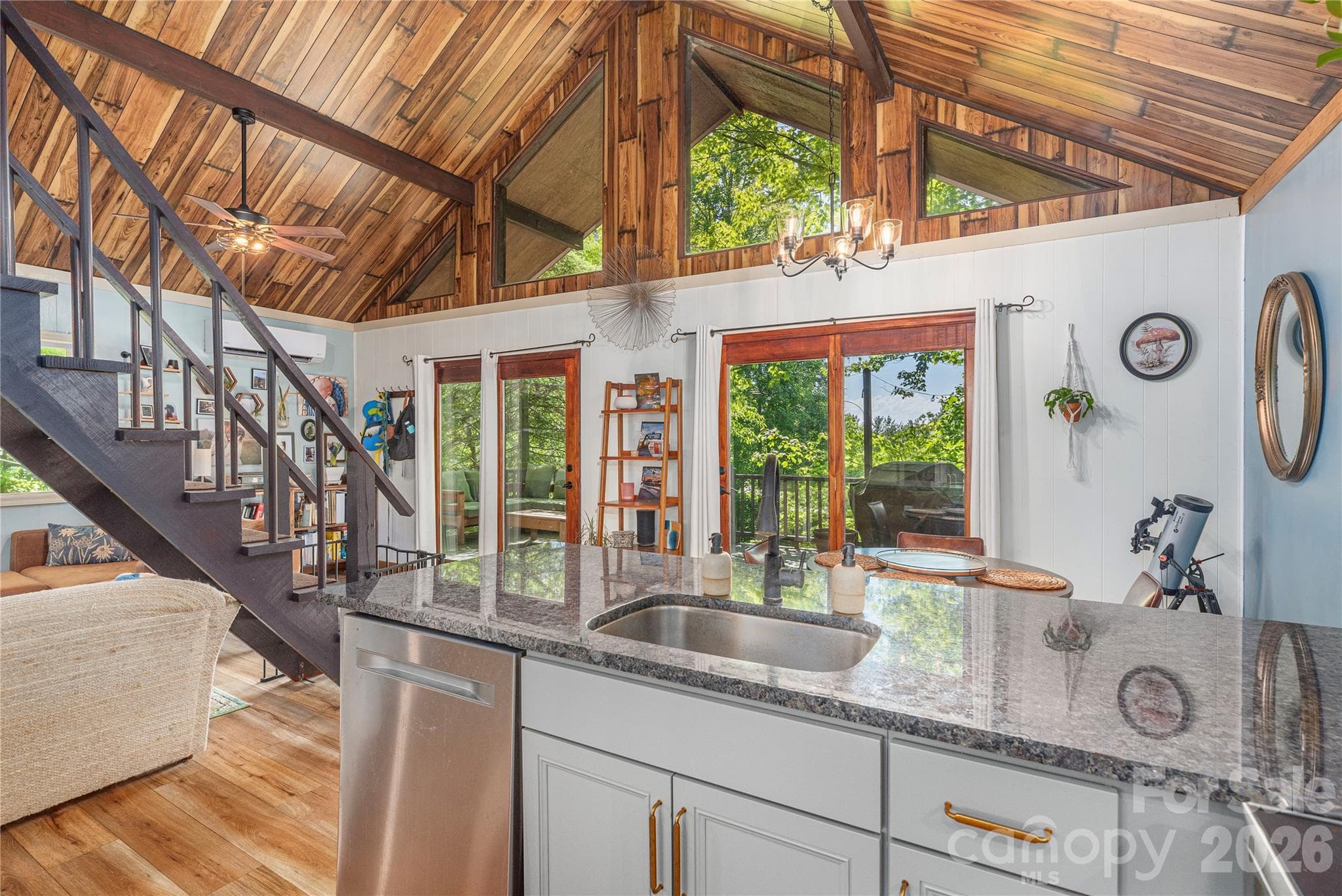 Single Family Residence at Mars Hill, photo 6 of 36