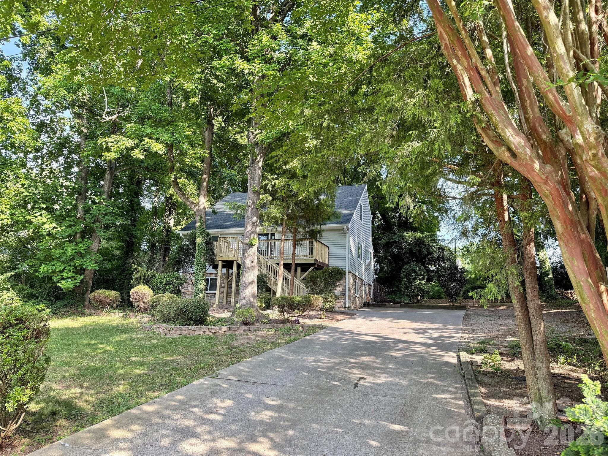 Single Family Residence at 21123 Rio Oro Drive, Cornelius, photo 10 of 42