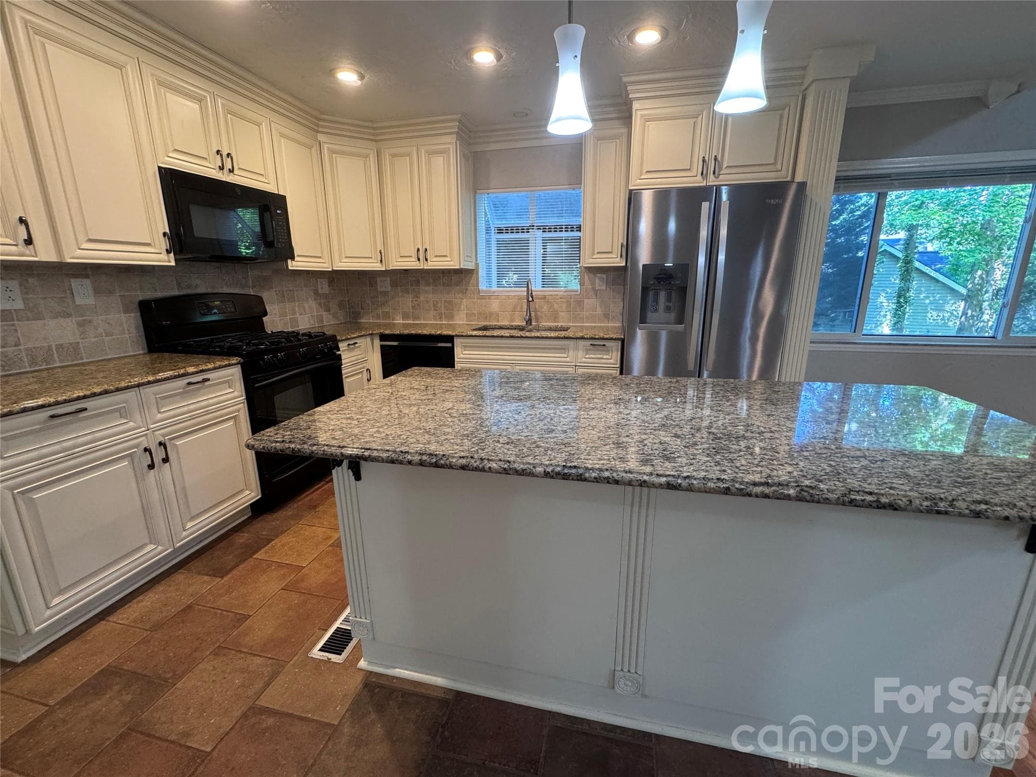 Kitchen - 21123 Rio Oro Drive, Cornelius