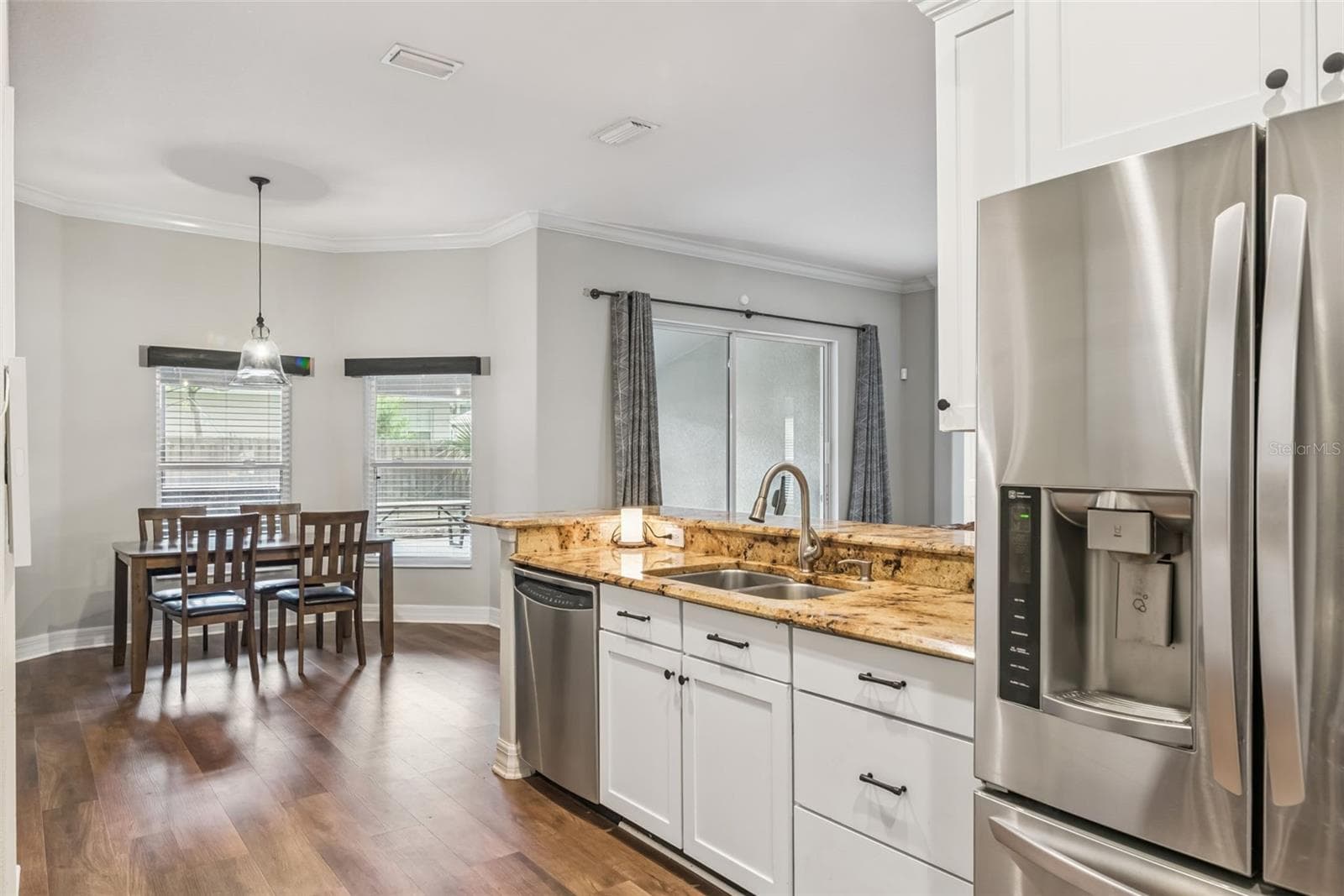 Kitchen - 242 BLUE WATER ST, EUSTIS