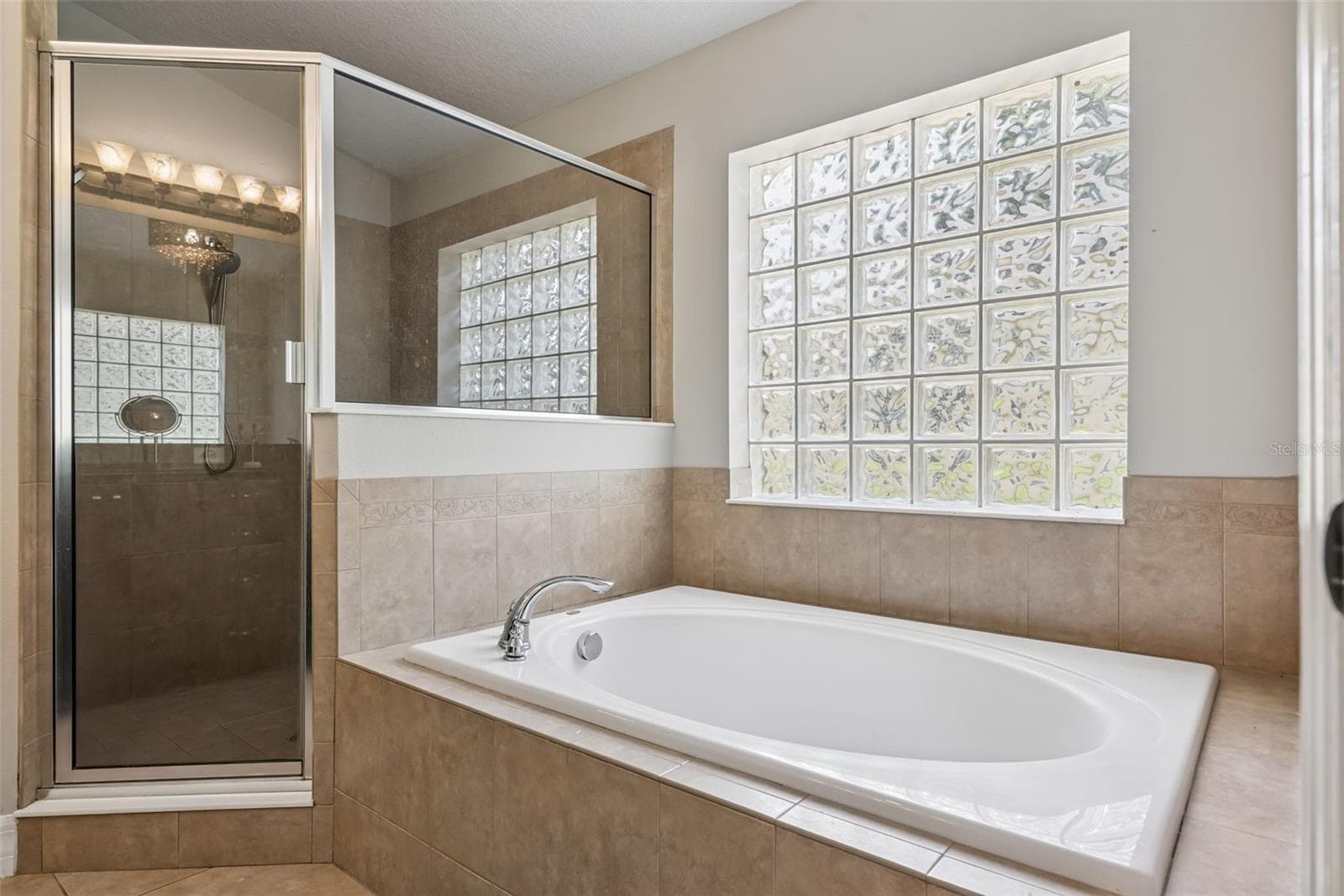 Primary Bath - 242 BLUE WATER ST, EUSTIS