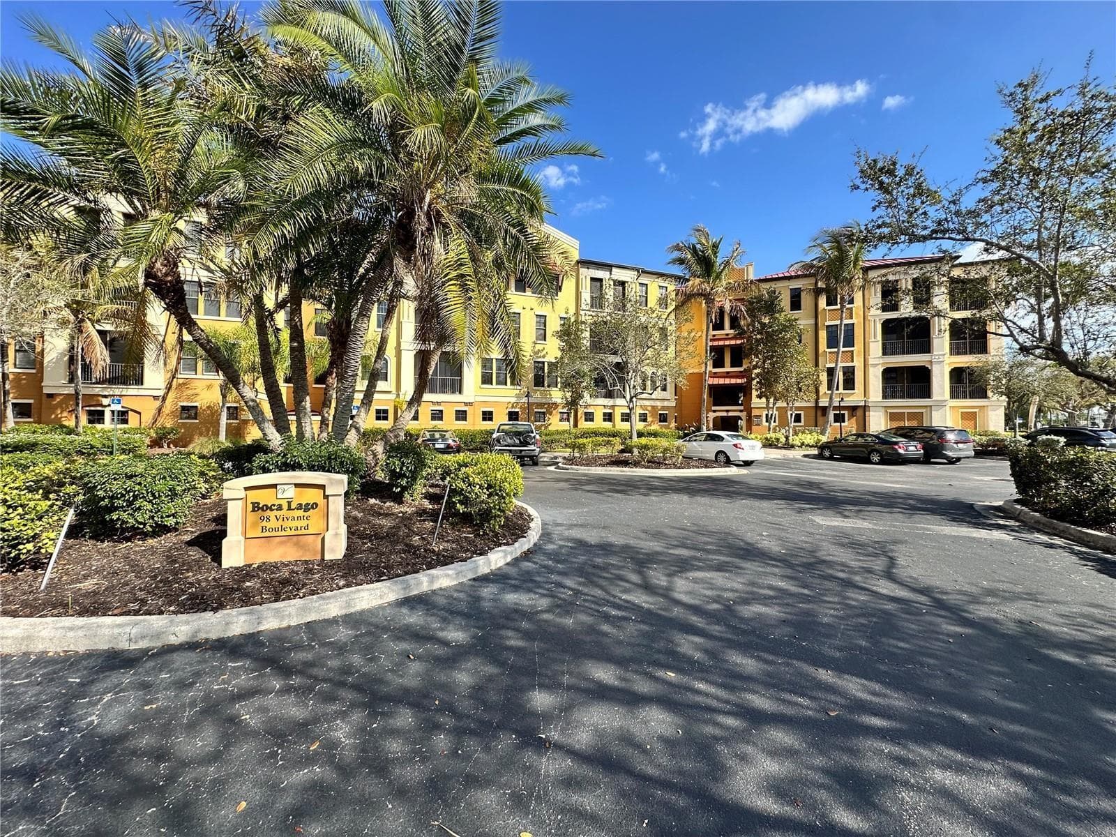 98 VIVANTE BLVD #98315