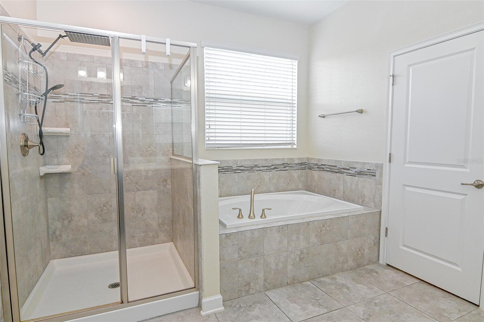 Single Family Residence at 5973 CYPRESS HILL RD, WINTER GARDEN, photo 16 of 44