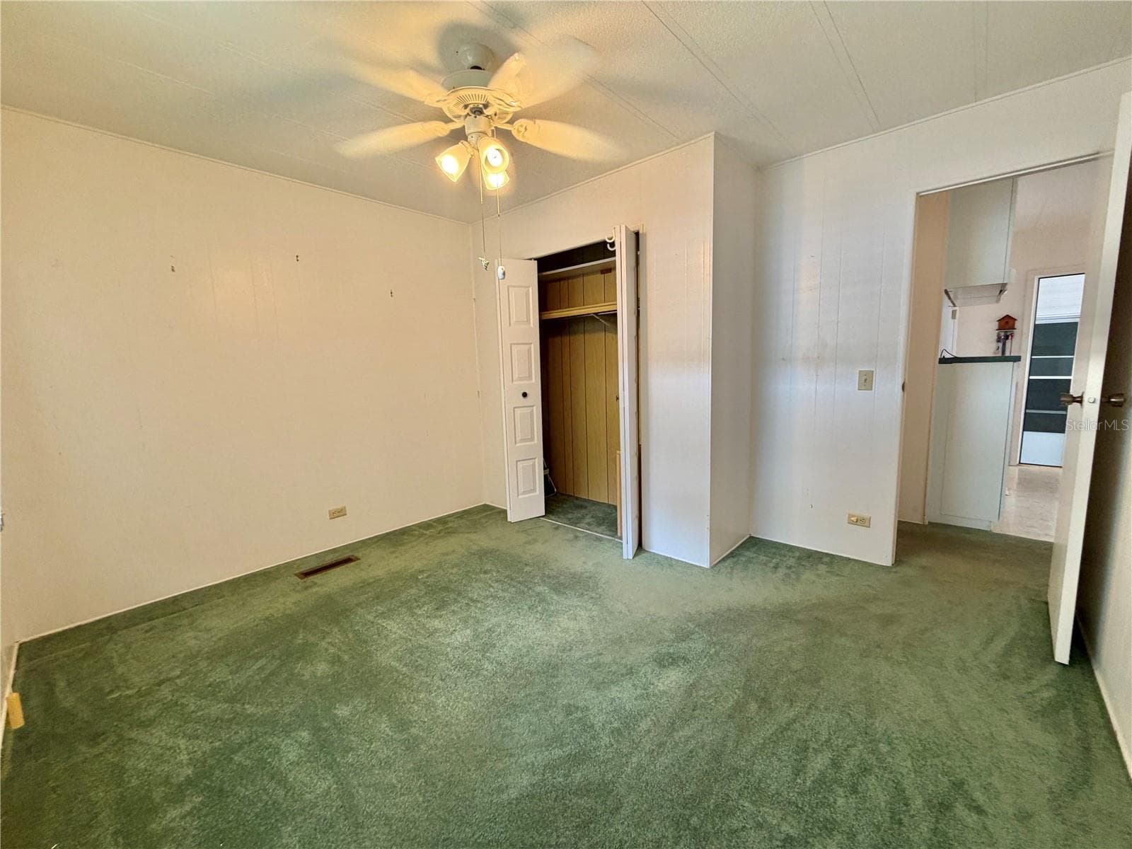 Mobile Home at 132 TAMARISK WAY, LEESBURG, photo 22 of 52