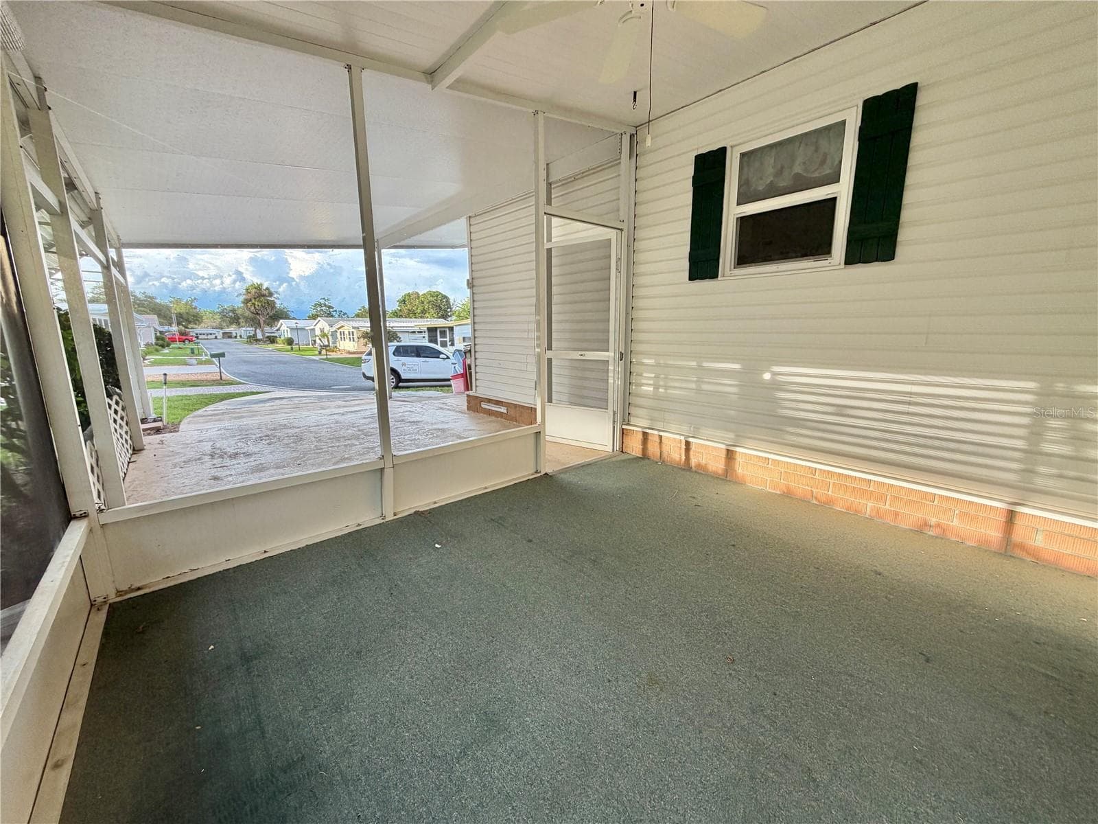 Mobile Home at 132 TAMARISK WAY, LEESBURG, photo 38 of 52