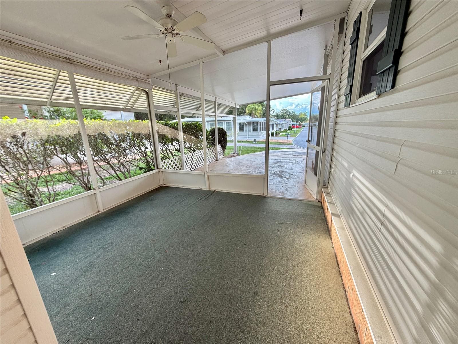 Mobile Home at 132 TAMARISK WAY, LEESBURG, photo 39 of 52