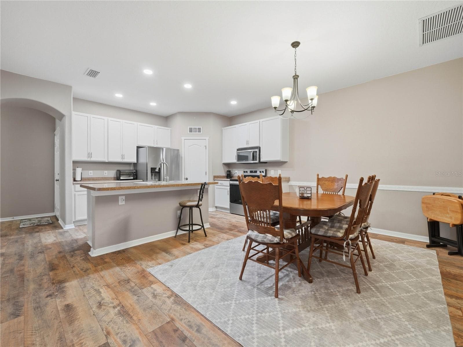 Villa at 6936 SURREY OAK DR, APOLLO BEACH, photo 5 of 25