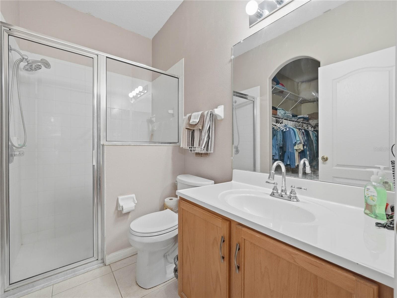 Villa at 6936 SURREY OAK DR, APOLLO BEACH, photo 13 of 25