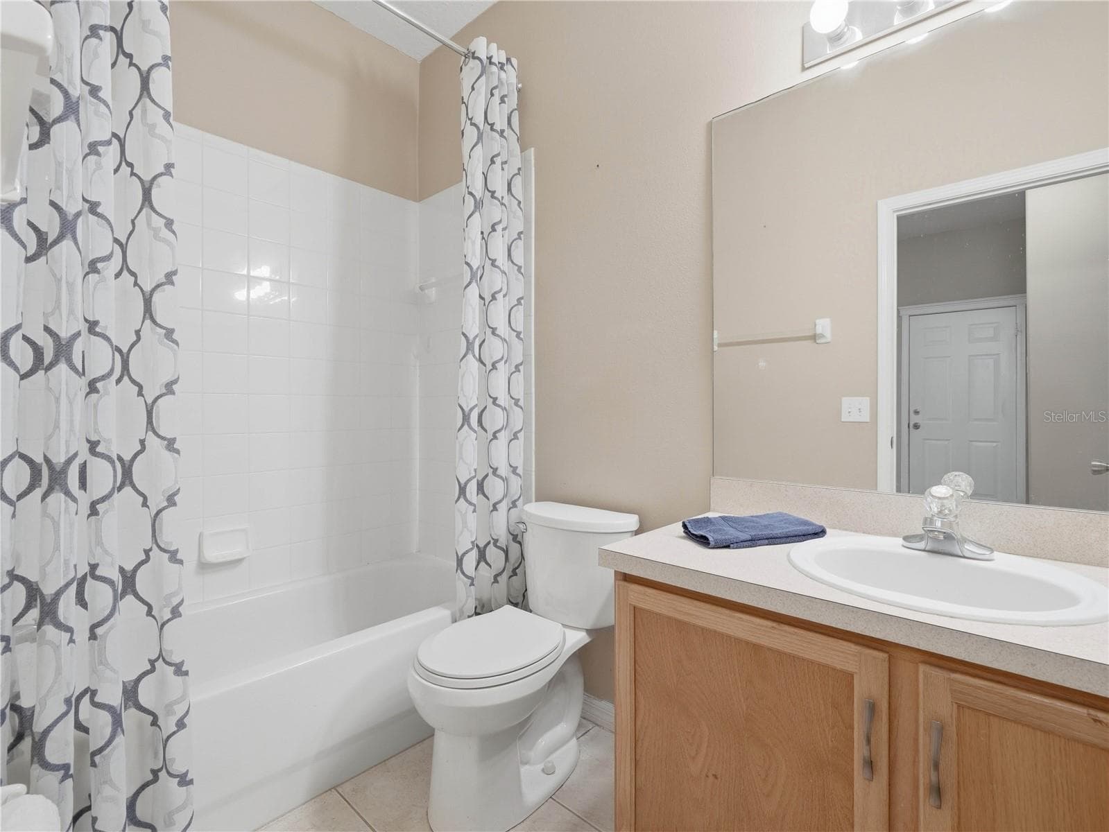 Villa at 6936 SURREY OAK DR, APOLLO BEACH, photo 19 of 25