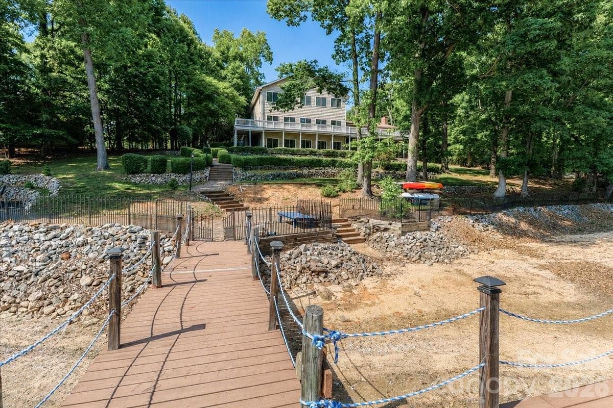 Walkway up to the home - Troutman
