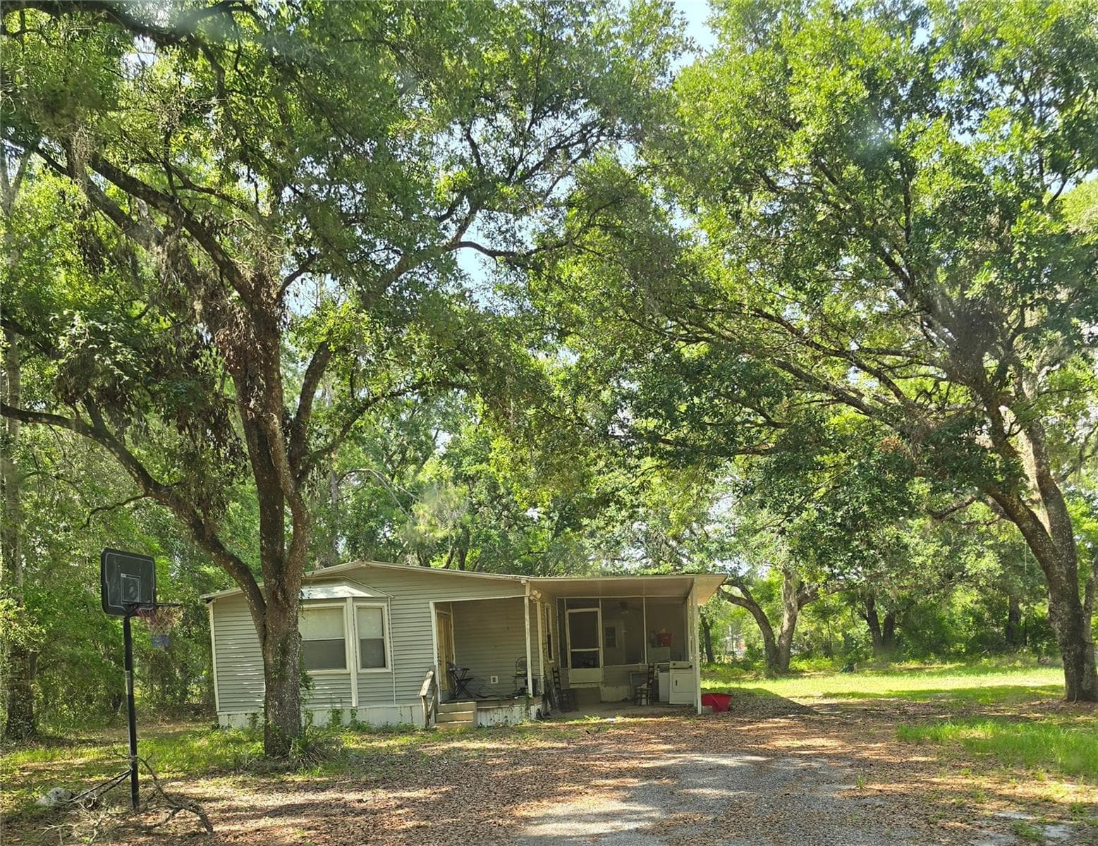 38625 County Line Rd (Front) - 38625 COUNTY LINE RD, ZEPHYRHILLS