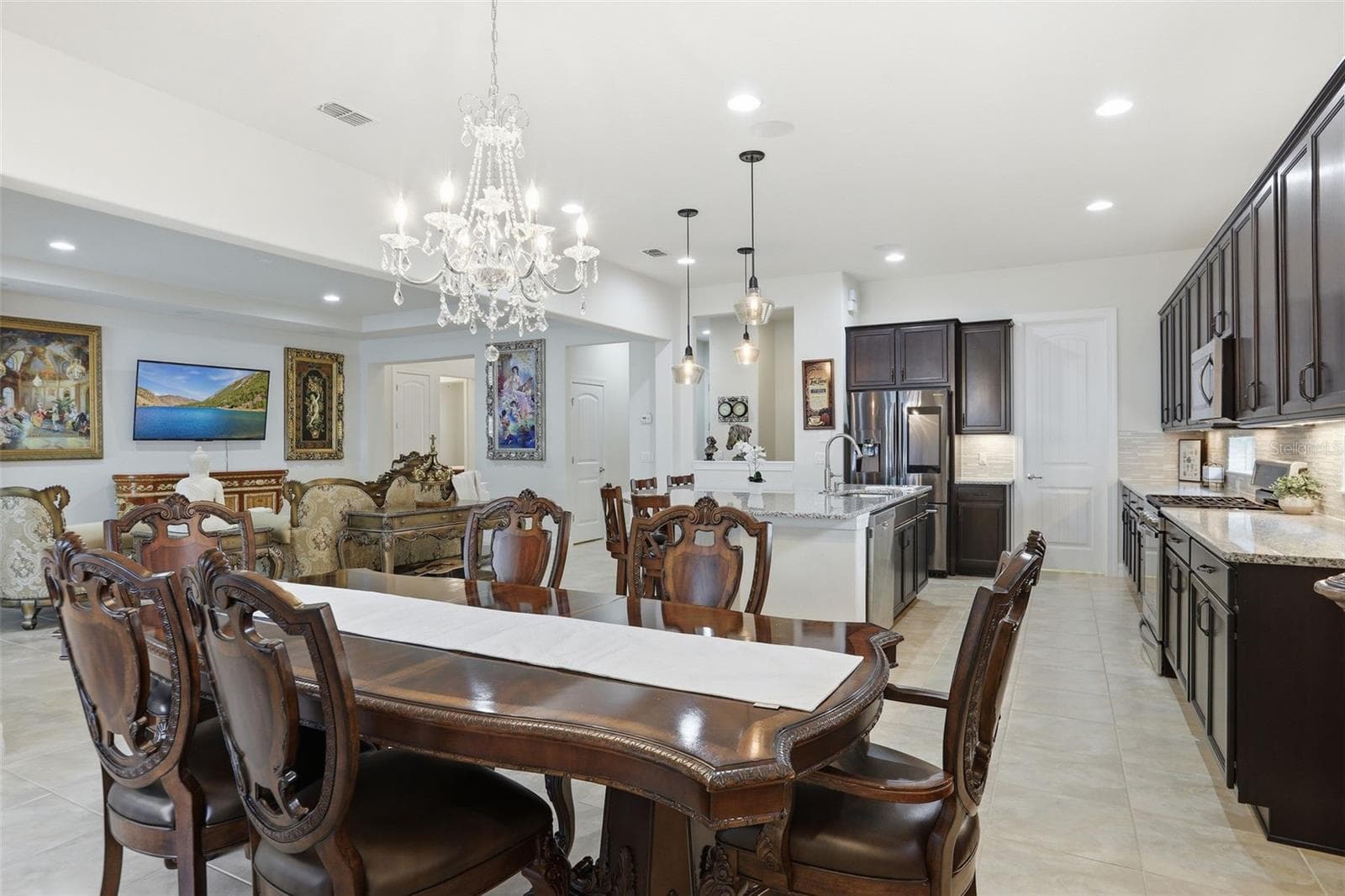 Single Family Residence at 10902 CITRON OAKS DR, ORLANDO, photo 17 of 85