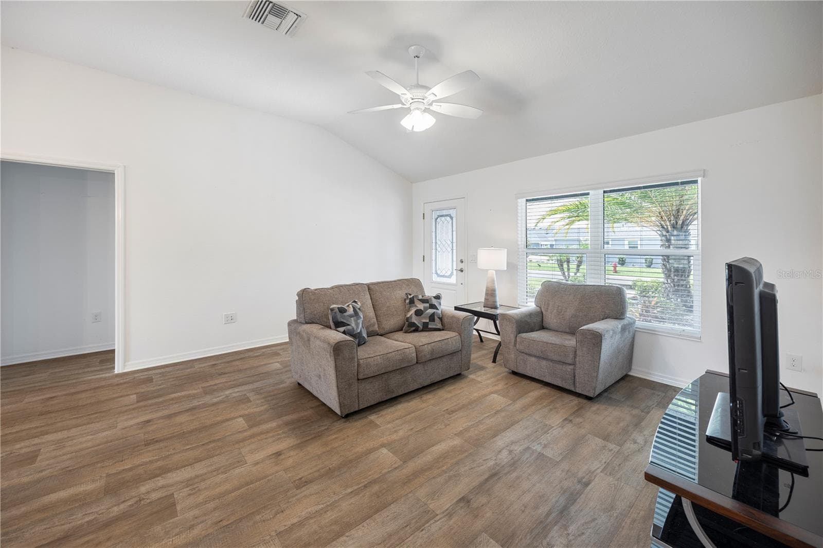 Single Family Residence at 4151 BALCHARAN TER, THE VILLAGES, photo 7 of 49