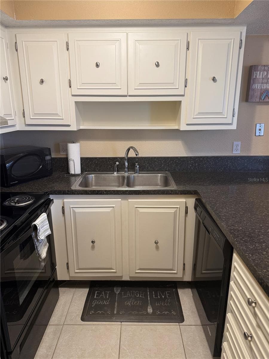 Kitchen - 3586 CAPE HAZE DR #B6, ROTONDA WEST