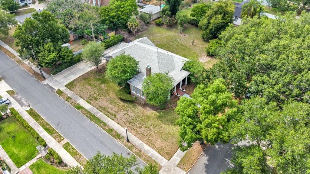 Single Family Residence at 747 S CLAYTON AVE, LAKELAND, photo 7 of 50