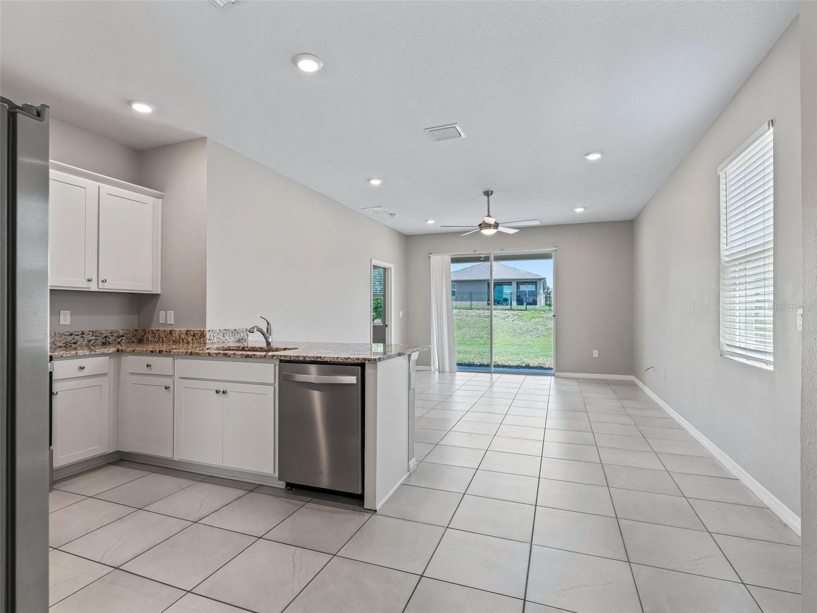 Kitchen/ Family Room - 5072 STOKES WAY, WILDWOOD