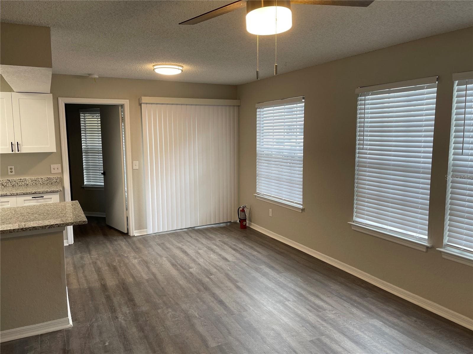 Living and Dining Room - 1027 S HIAWASSEE RD #2311, ORLANDO