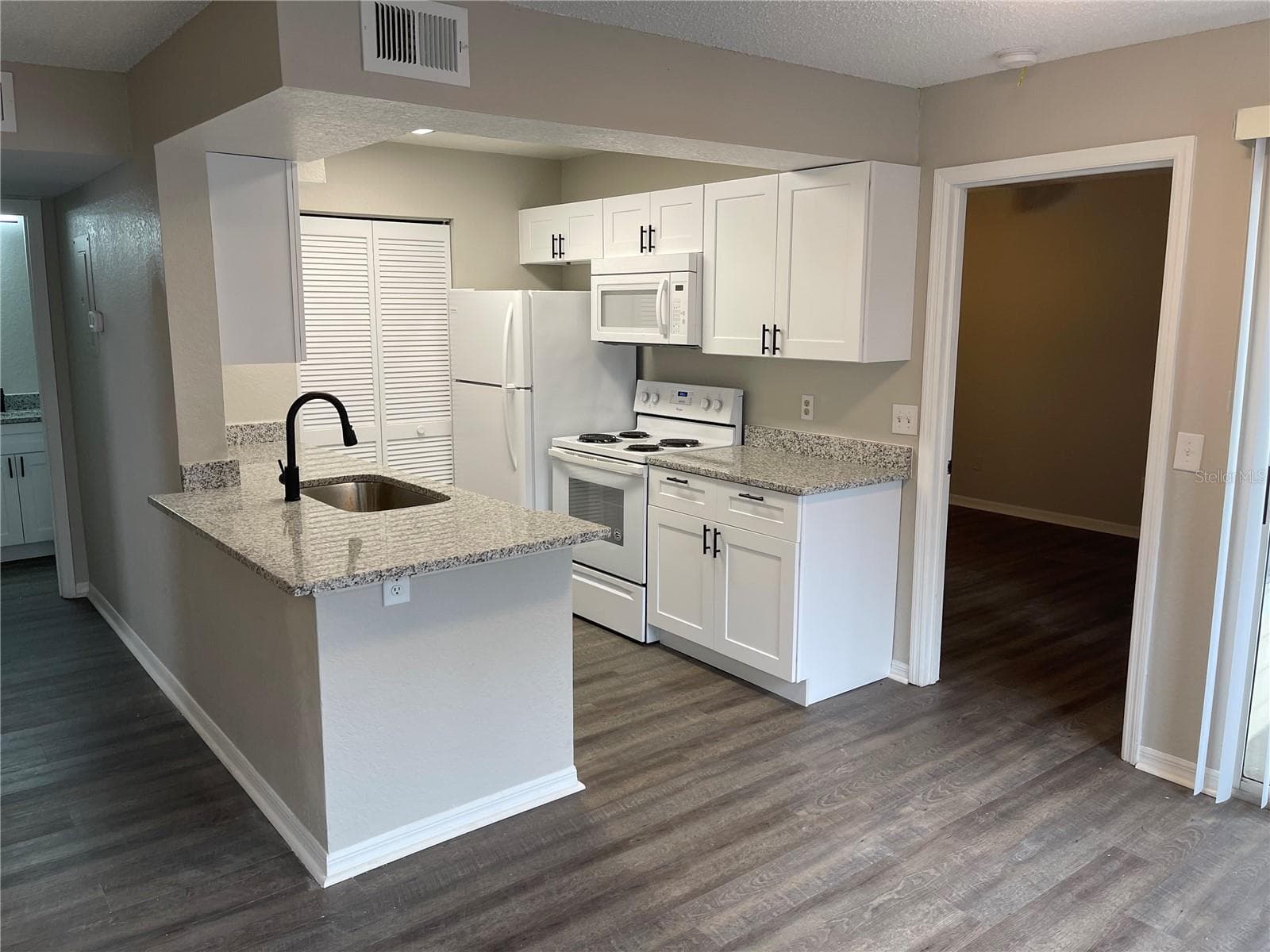 Condominium at 1027 S HIAWASSEE RD #2311, ORLANDO, photo 16 of 46