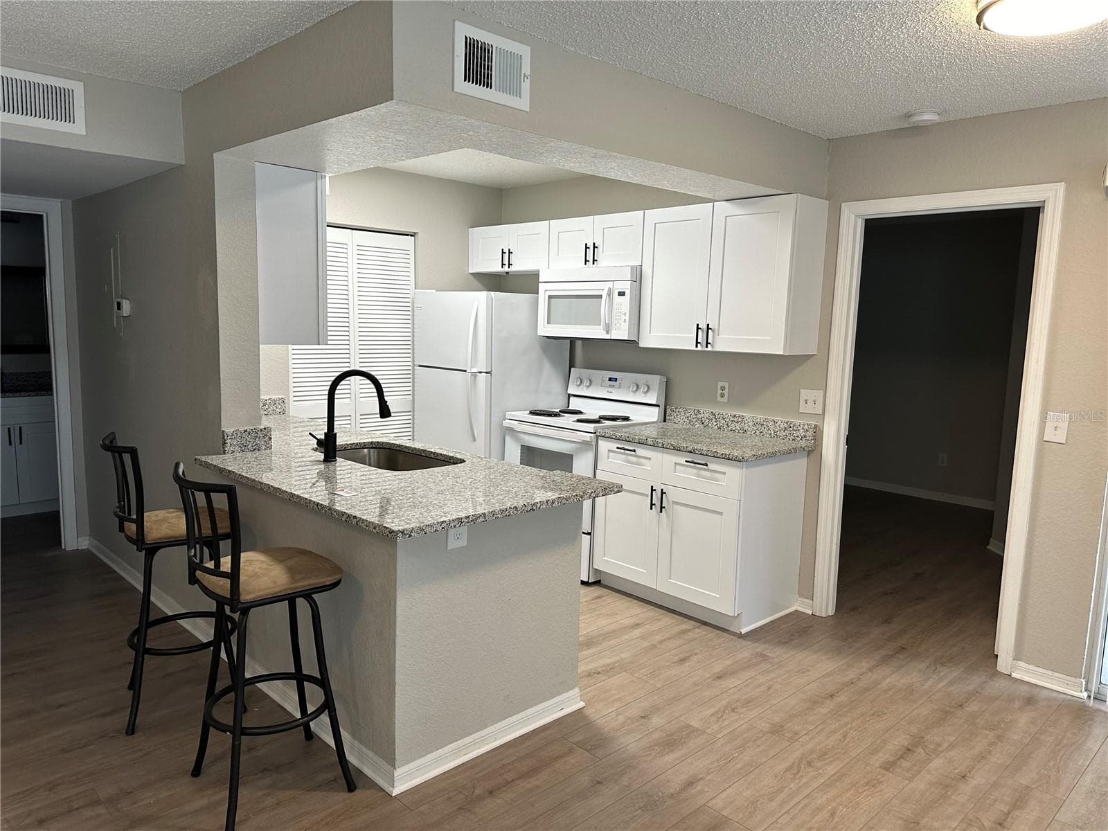 Condominium at 1027 S HIAWASSEE RD #2311, ORLANDO, photo 37 of 46