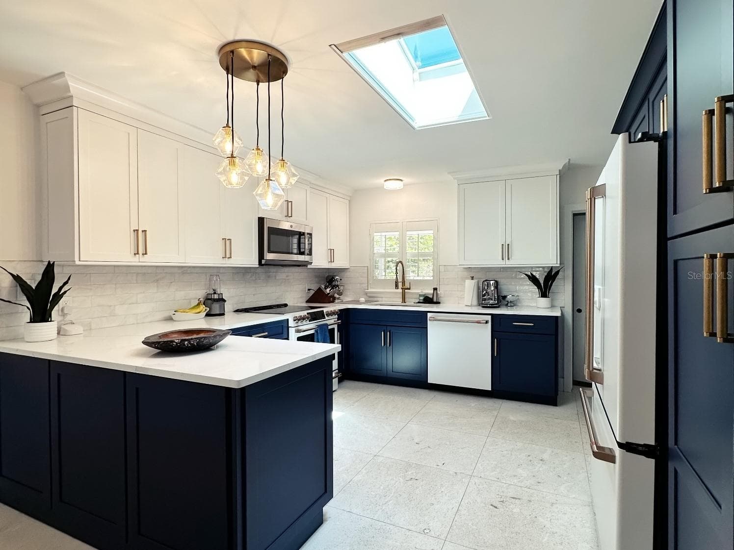 Single Family Residence at 155 112TH AVE #A, TREASURE ISLAND, photo 19 of 65