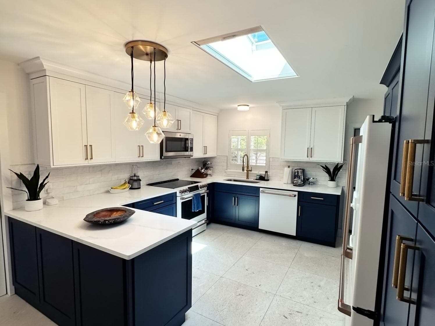Single Family Residence at 155 112TH AVE #A, TREASURE ISLAND, photo 20 of 65