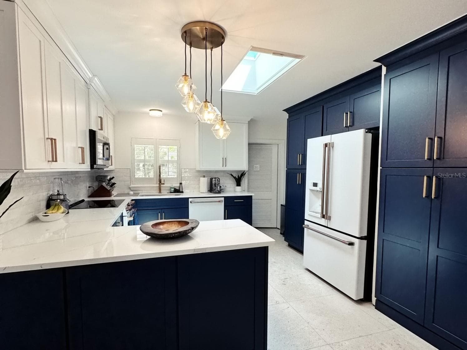 Kitchen - 155 112TH AVE #A, TREASURE ISLAND