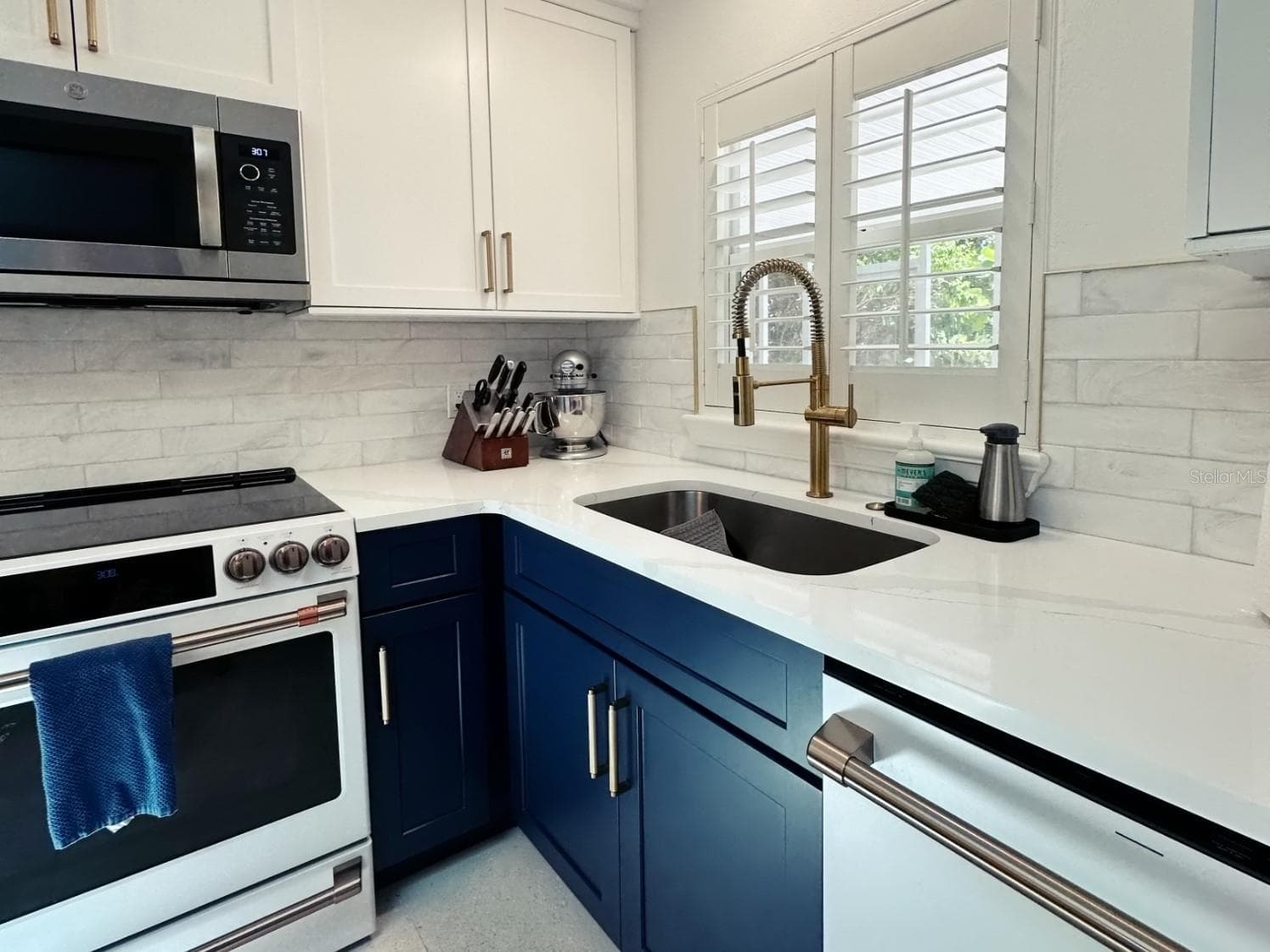 Single Family Residence at 155 112TH AVE #A, TREASURE ISLAND, photo 23 of 65