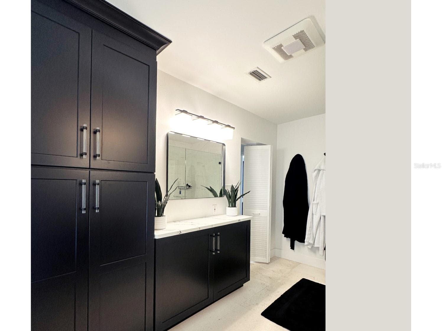 Primary bedroom  bathroom - 155 112TH AVE #A, TREASURE ISLAND
