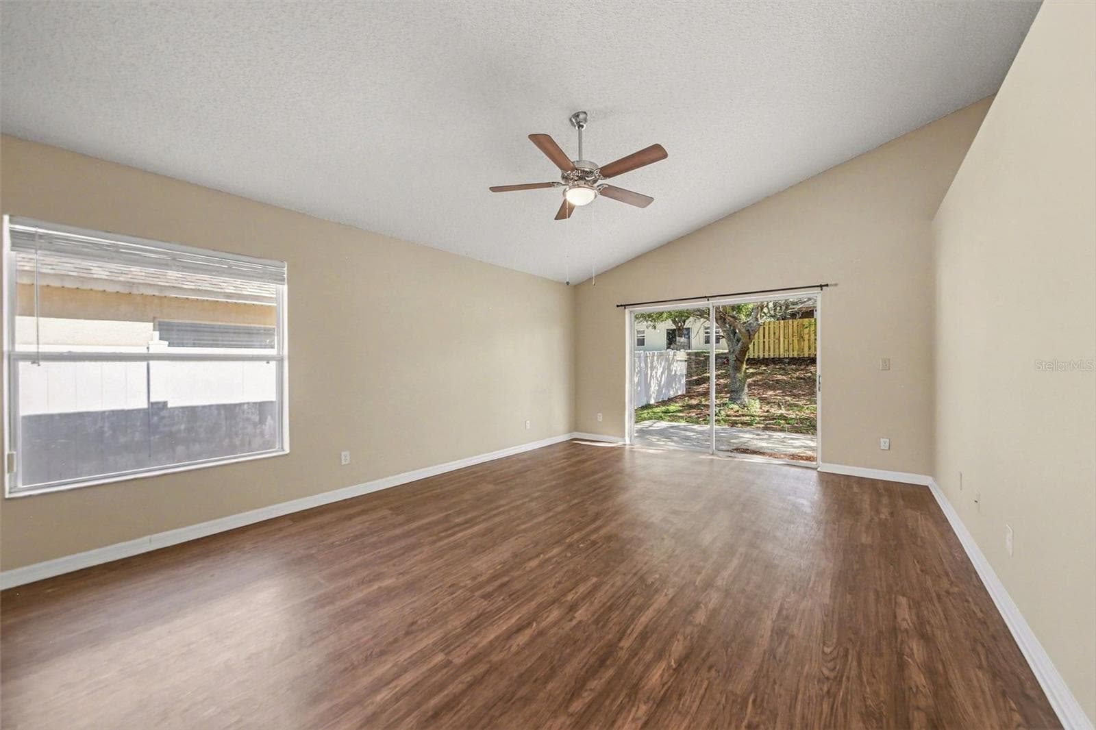 Single Family Residence at 1110 BLUEGRASS DR, GROVELAND, photo 13 of 19