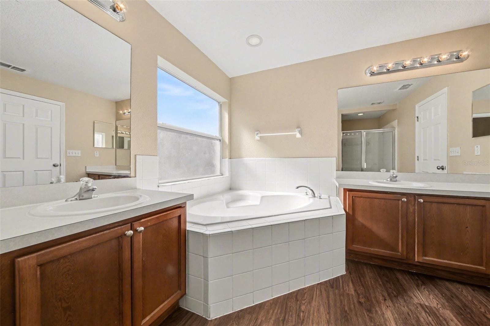 Single Family Residence at 1110 BLUEGRASS DR, GROVELAND, photo 16 of 19