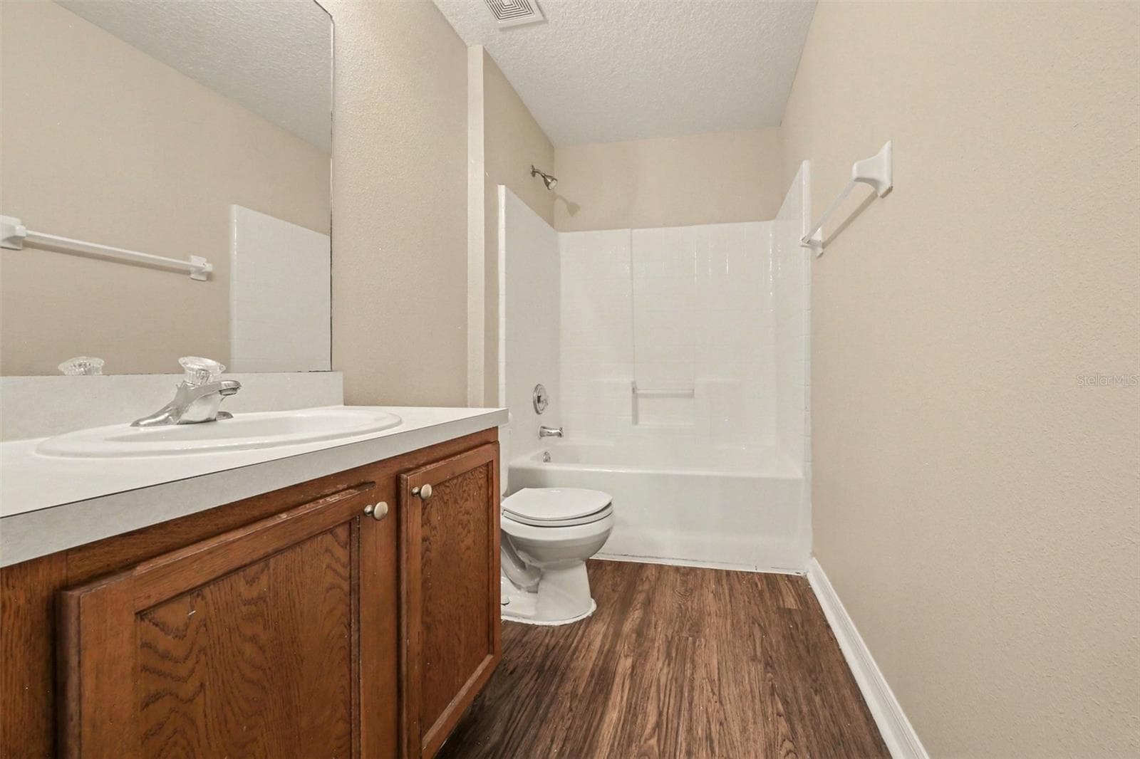 Single Family Residence at 1110 BLUEGRASS DR, GROVELAND, photo 17 of 19