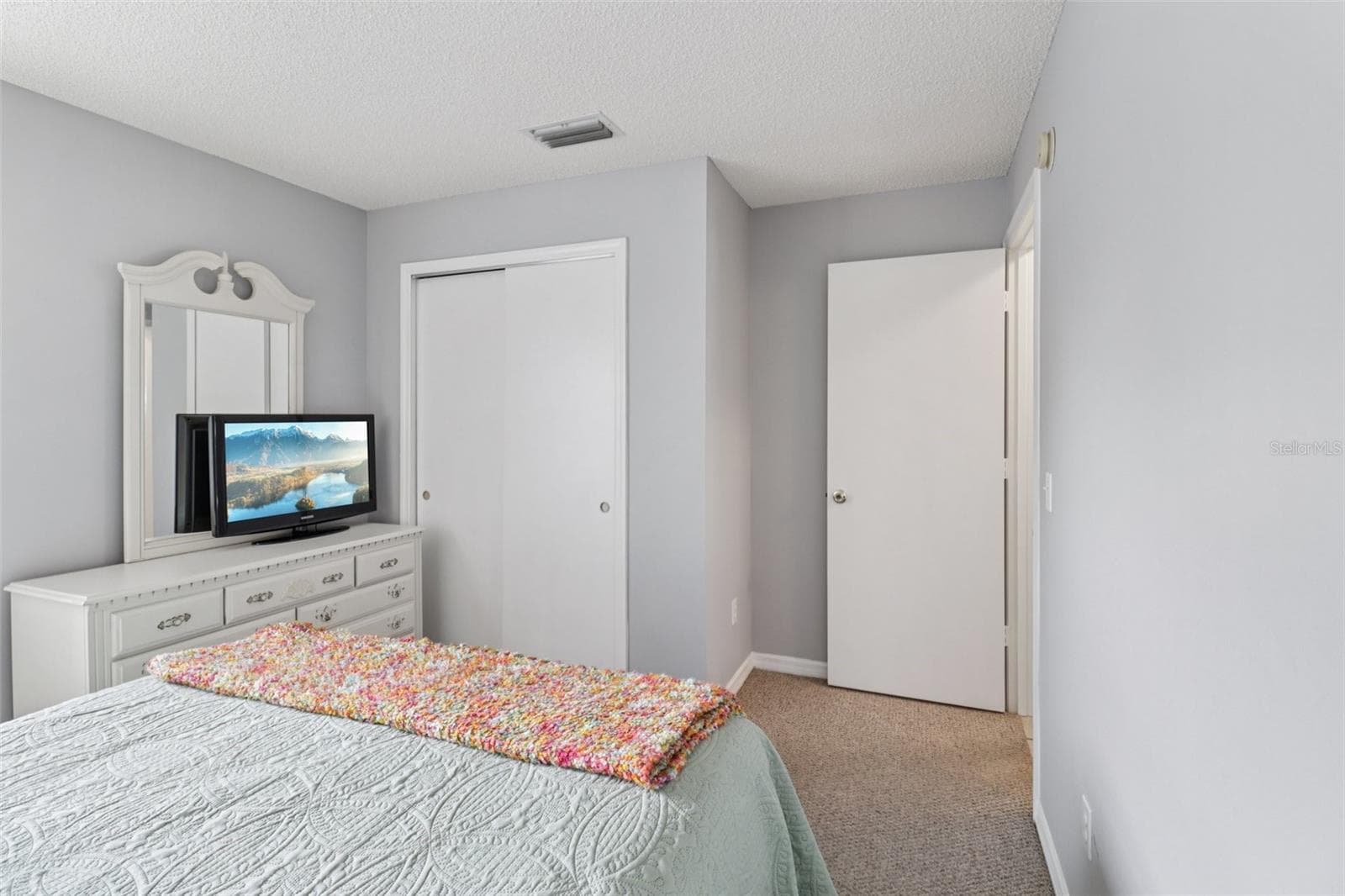 2nd Bedroom - 914 MENDOZA BLVD, LADY LAKE