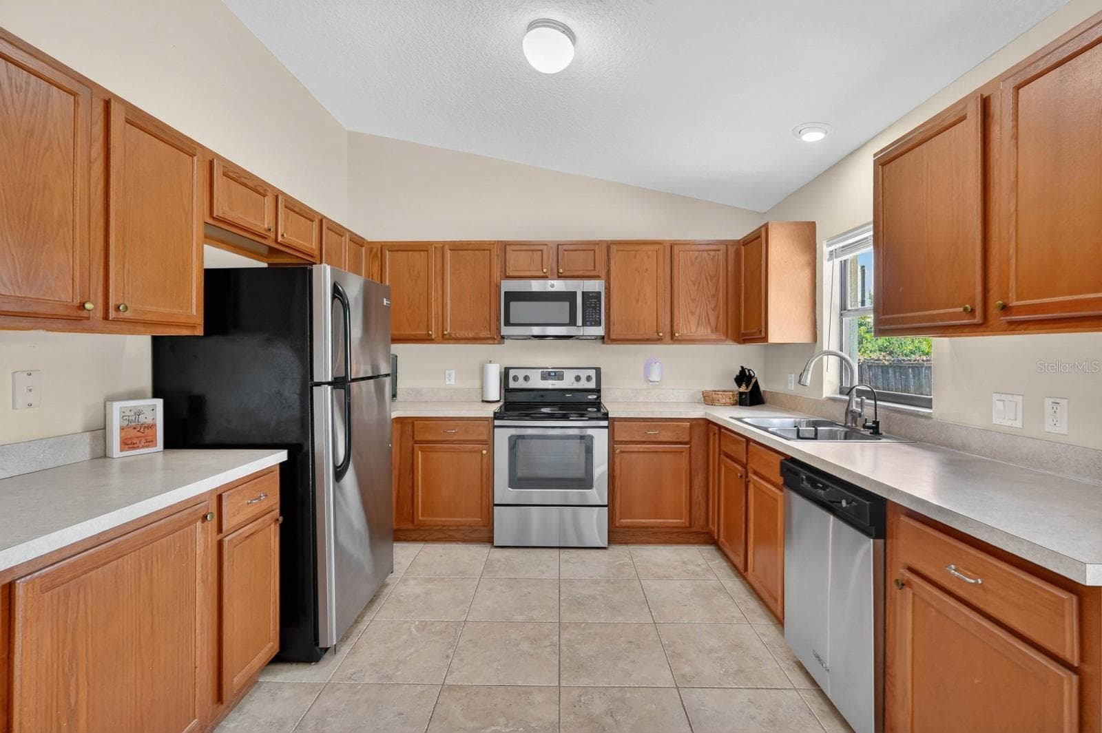 Single Family Residence at 1520 3RD AVE, DELAND, photo 2 of 36
