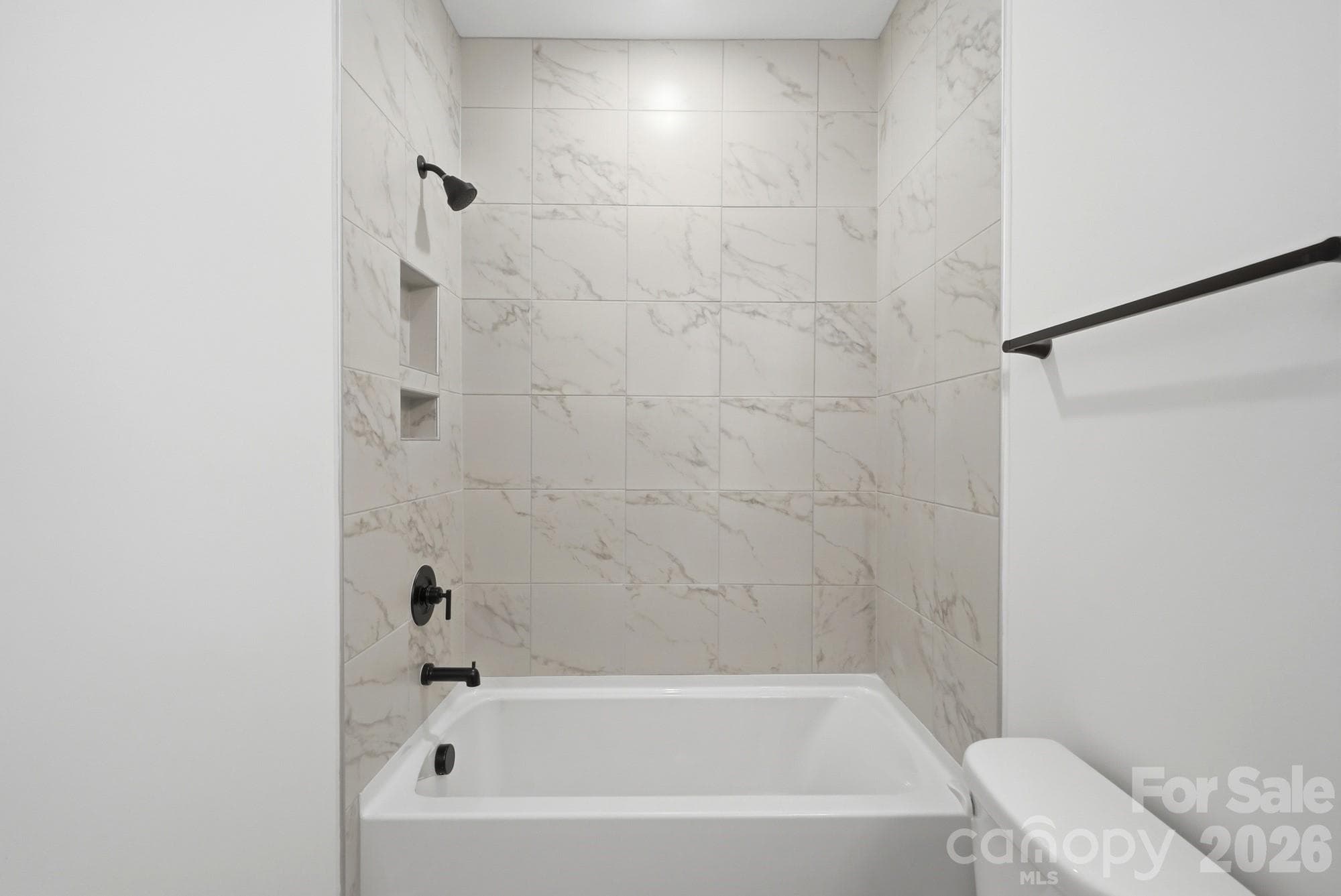 Bath 2 - 5076 McLaughlin Loop, Waxhaw