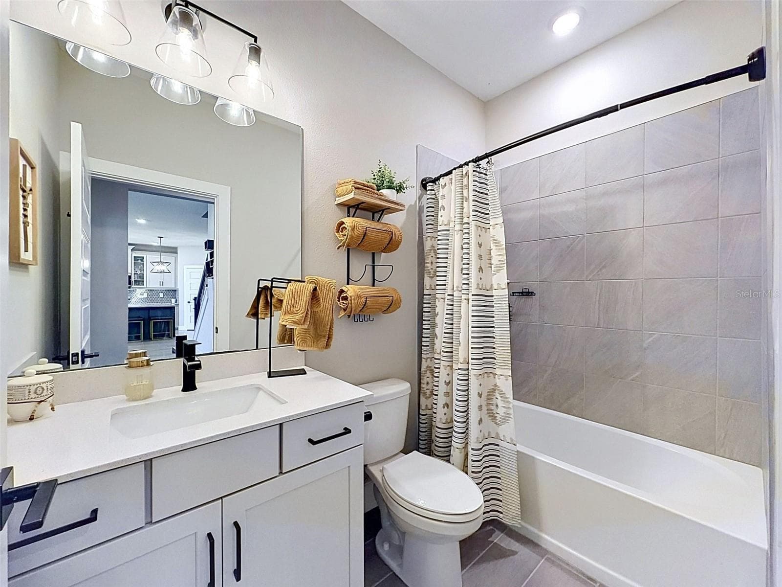 Single Family Residence at 3726 SAVANNA PALMS CT, BRADENTON, photo 35 of 99