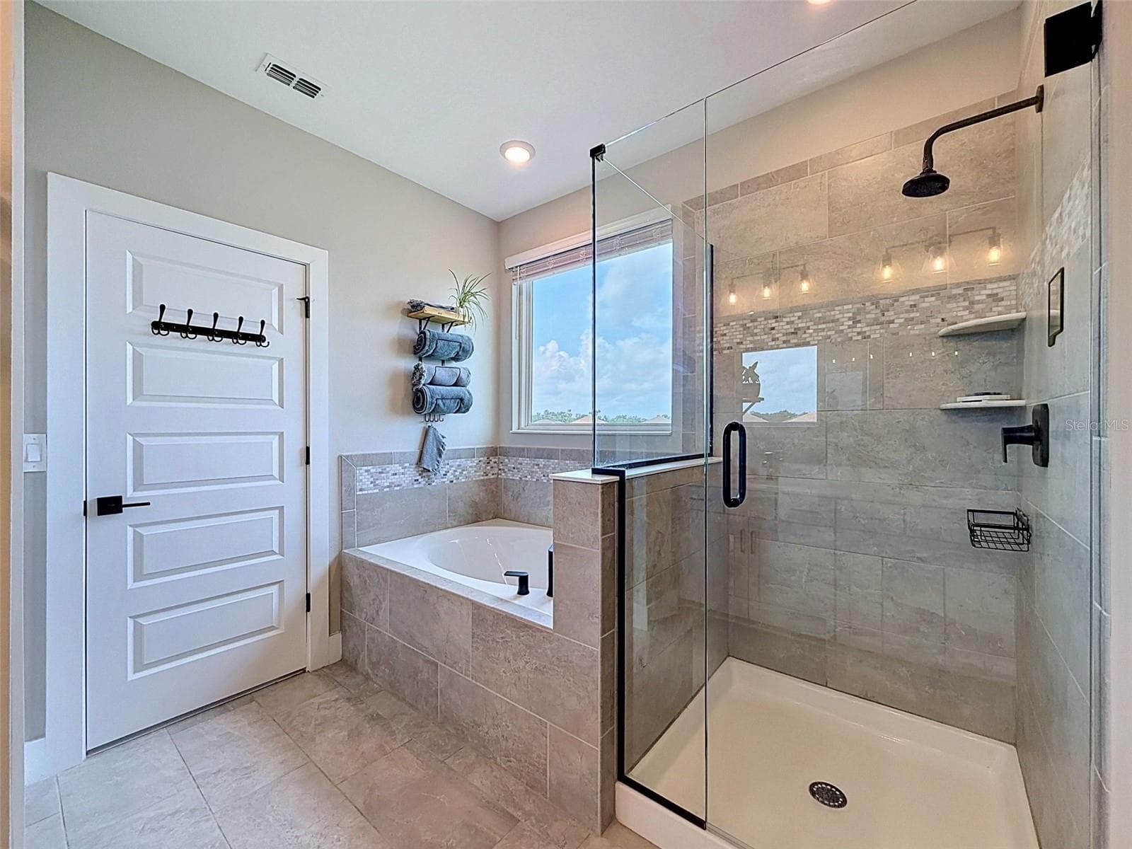 Single Family Residence at 3726 SAVANNA PALMS CT, BRADENTON, photo 47 of 99