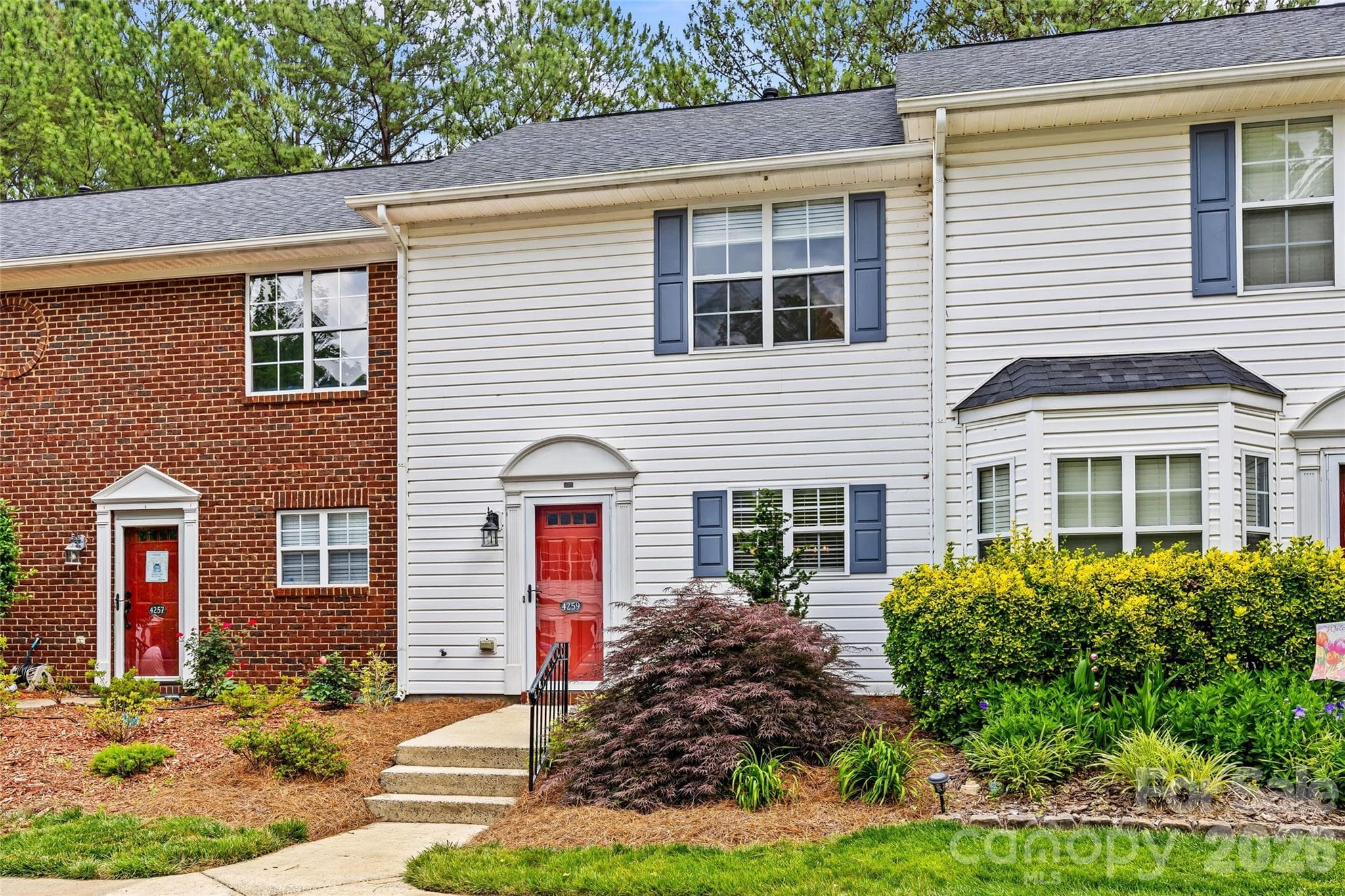 Townhouse at Matthews, photo 2 of 48