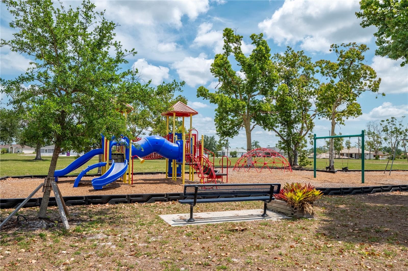 Single Family Residence at 25538 PRADA DR, PUNTA GORDA, photo 38 of 40
