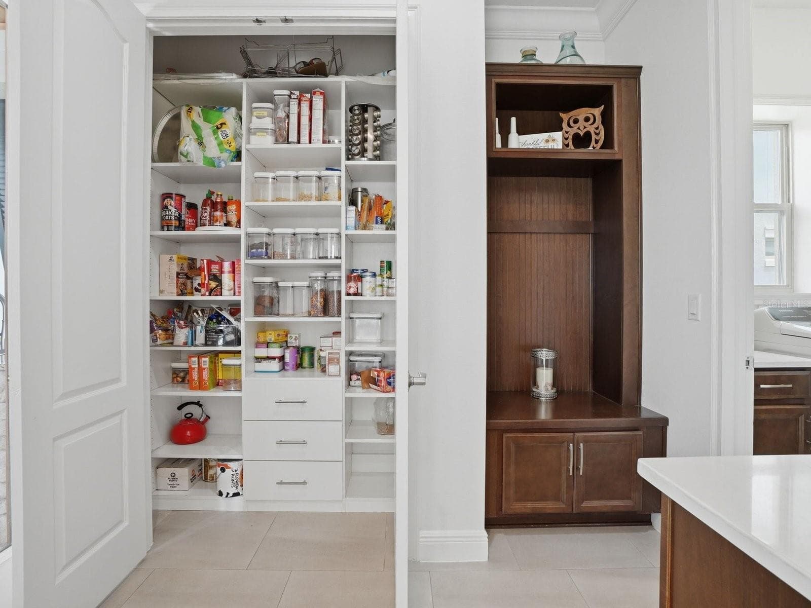 Built-in Pantry Closet - 9448 MERE PKWY, ORLANDO