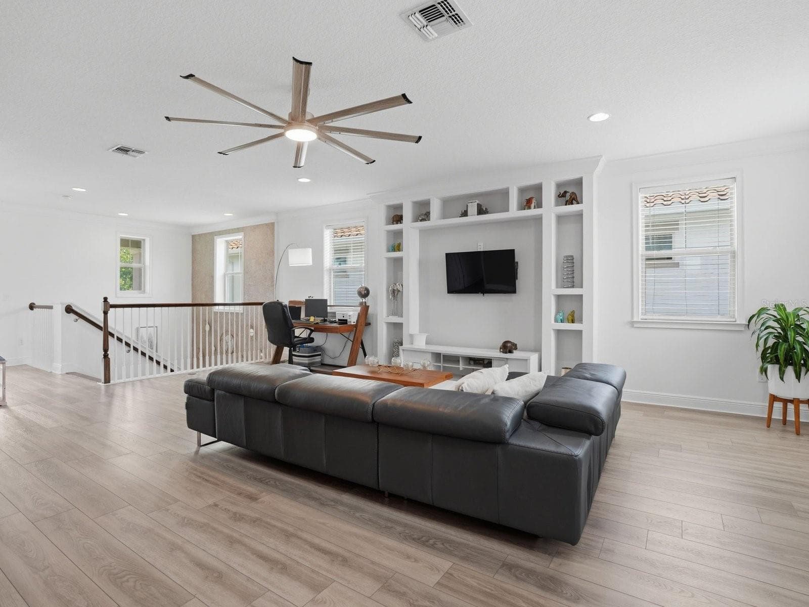 Spacious open Loft - 9448 MERE PKWY, ORLANDO