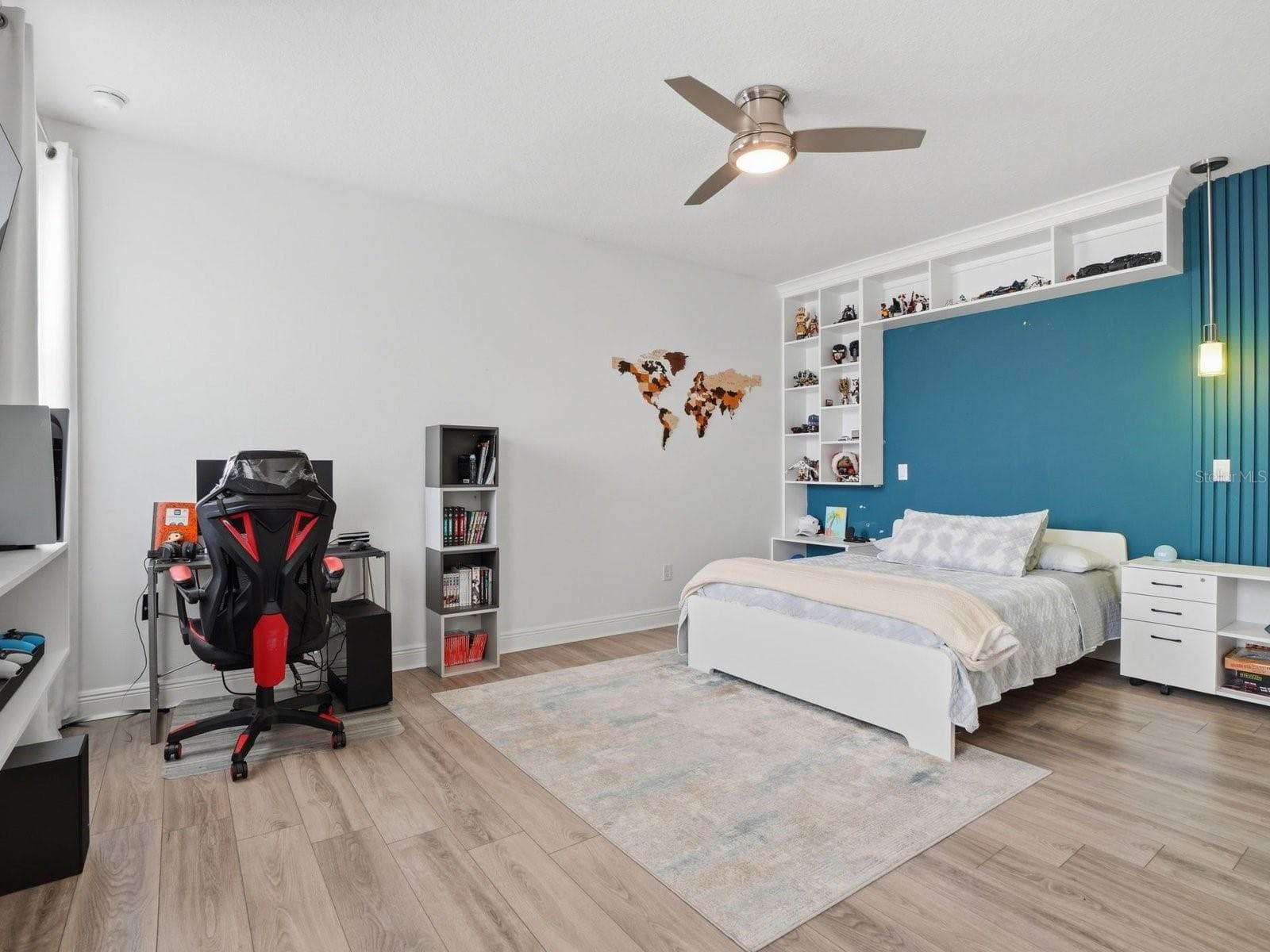Very Spacious Bedroom 3 - 9448 MERE PKWY, ORLANDO