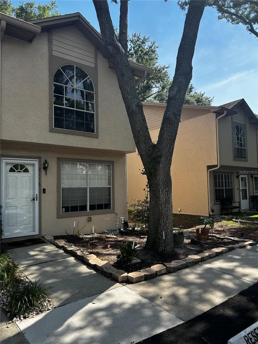 2118 FLETCHERS POINT CIR
