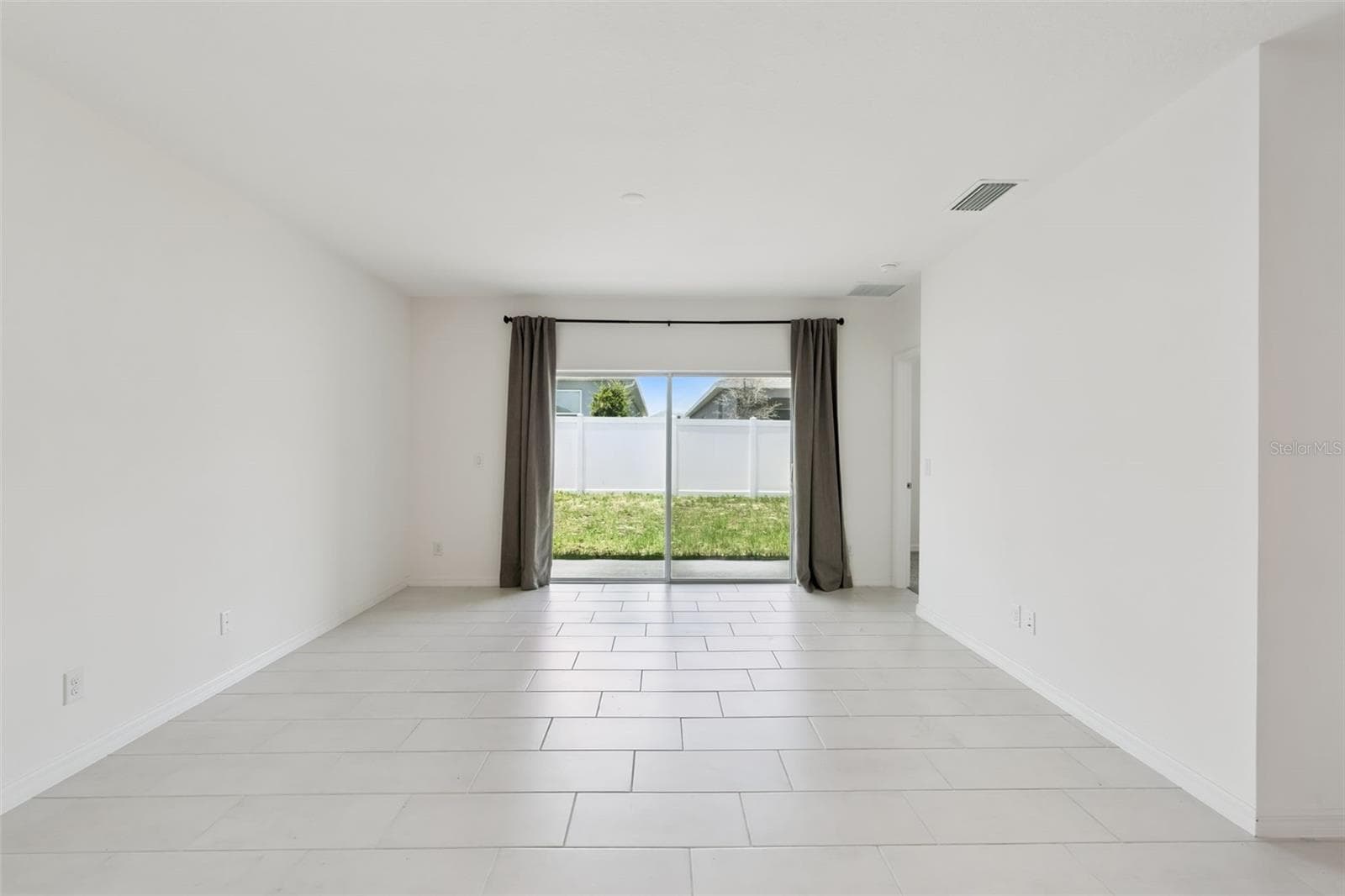 Family Room - 1833 ROSS HAMMOCK AVE, GROVELAND