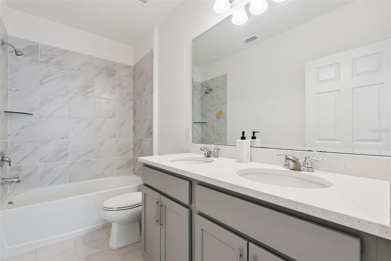 Bath 2 - 1833 ROSS HAMMOCK AVE, GROVELAND